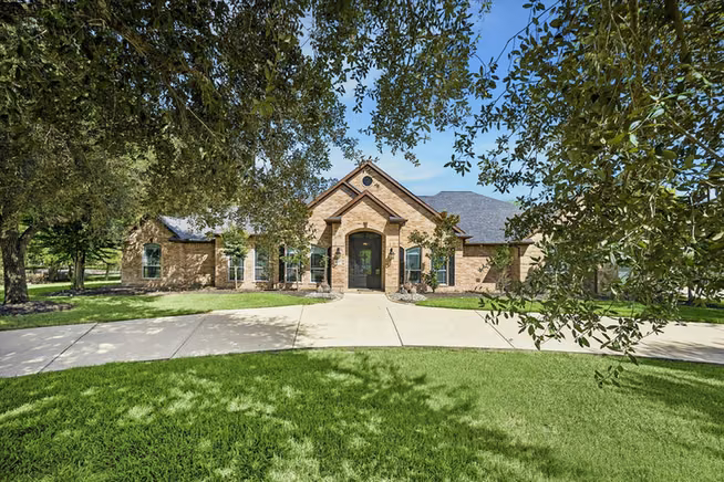 Photo 2 of 8827 AUBREY LANE, Richmond, TX