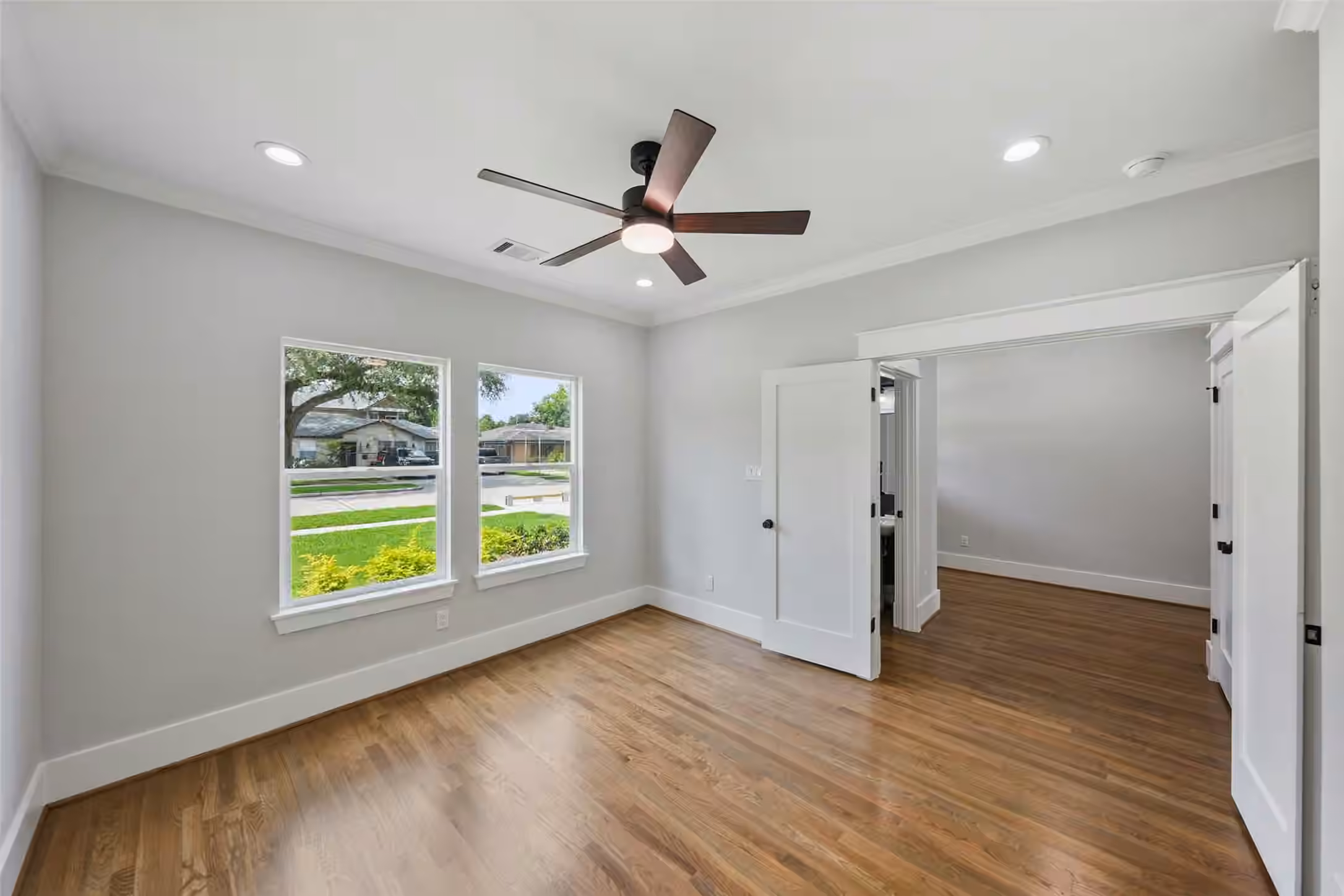 Photo 6 of 7938 Turquoise Lane, Houston, TX
