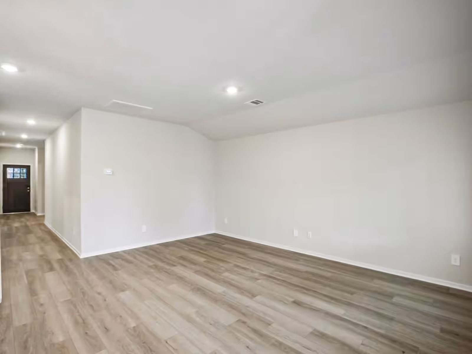 Photo 5 of 5232 Redbud Valley Drive, Pearland, TX