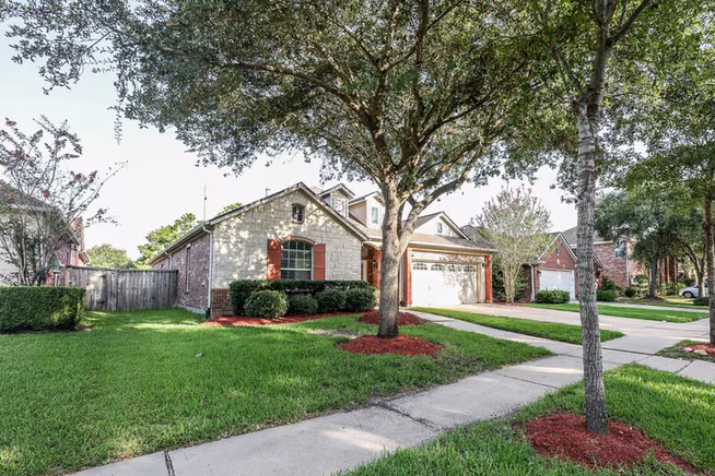 Photo 3 of 5418 Lacey Oak Meadow Drive, Katy, TX