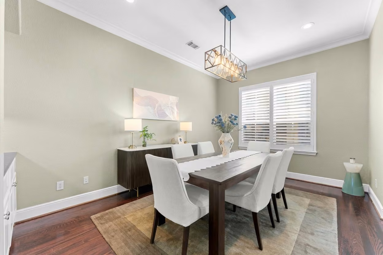 Photo 7 of 18 Laurelwood Drive, Houston, TX