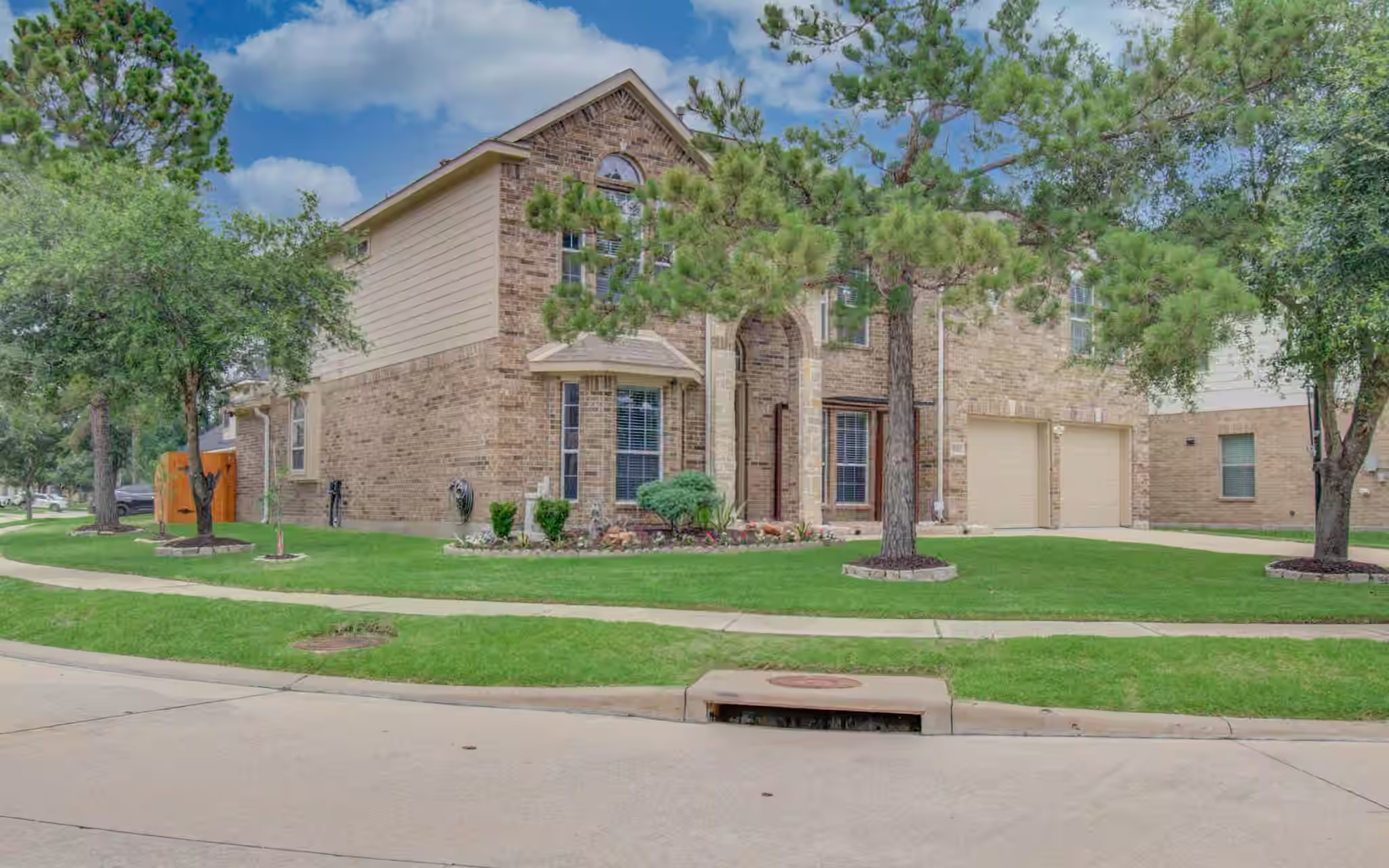 Photo 2 of 8634 Cape Royal Drive, Cypress, TX