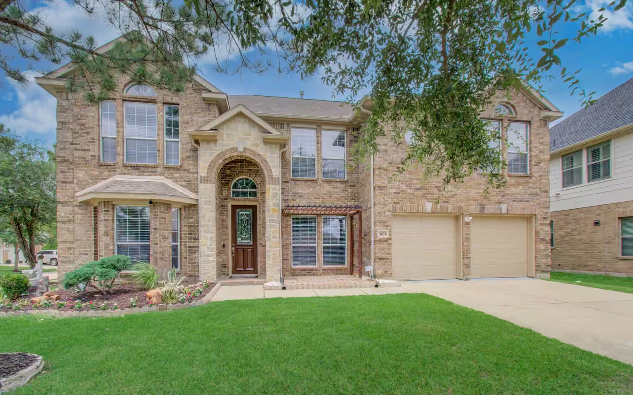 Photo 3 of 8634 Cape Royal Drive, Cypress, TX