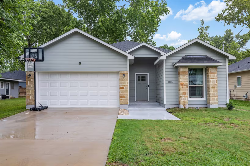Photo of 1116 Washington Street, Columbus, TX