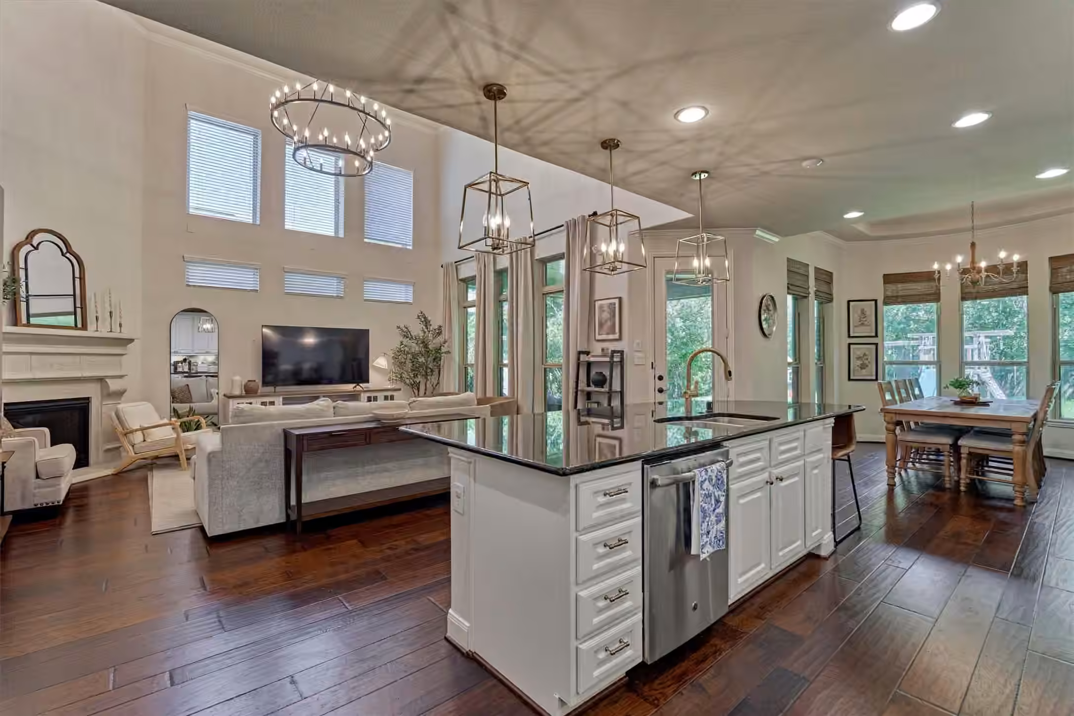 Photo of 319 Kinderwood Trail, Montgomery, TX