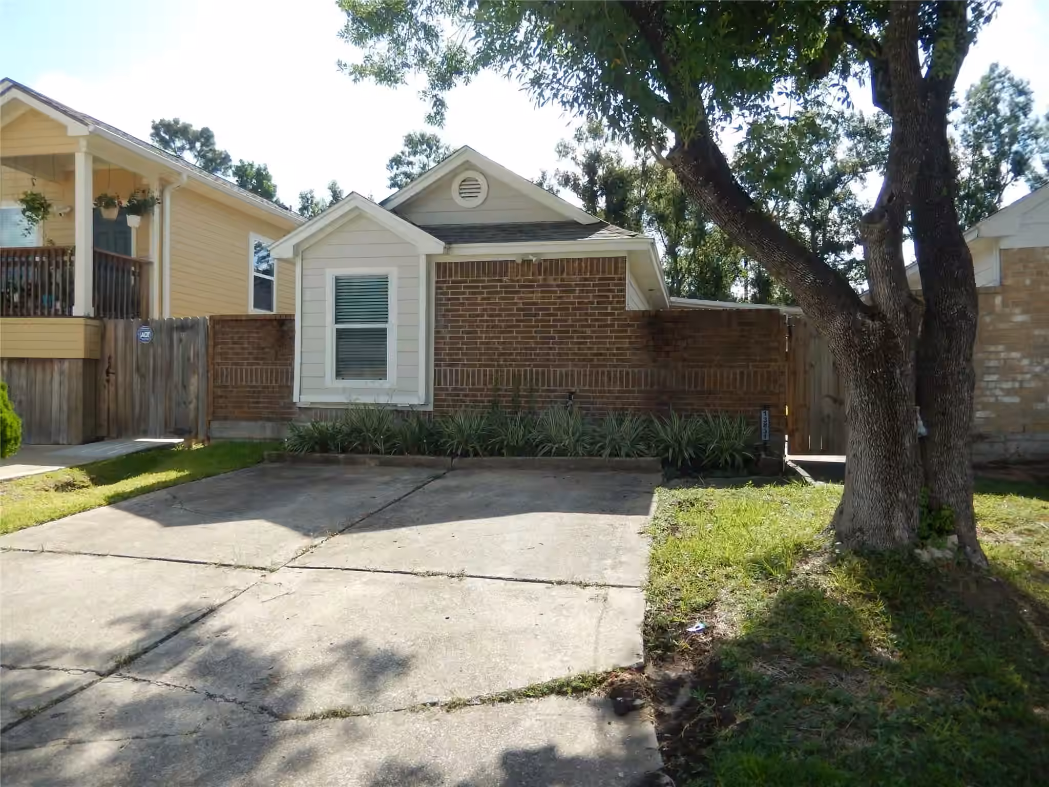 Photo of 13831 Northlake Drive, Houston, TX