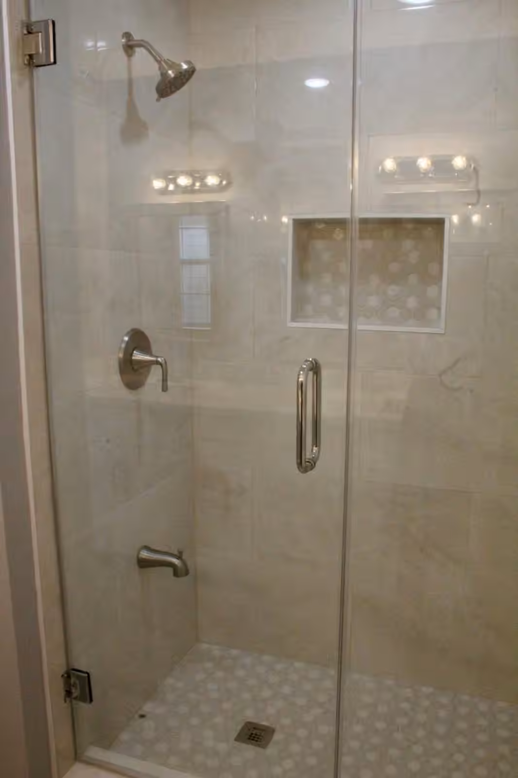 Photo 5 of 13831 Northlake Drive, Houston, TX