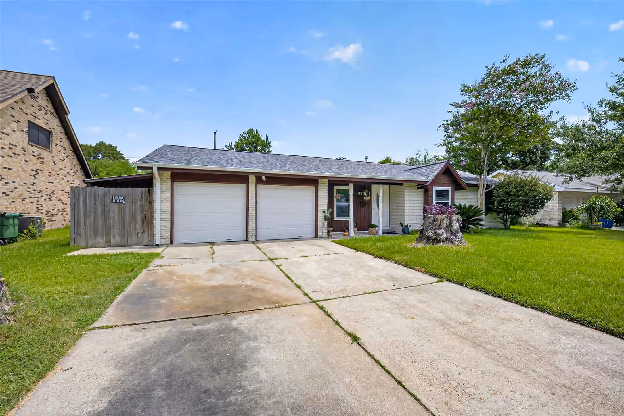 Photo 2 of 9218 McDade Street, Houston, TX