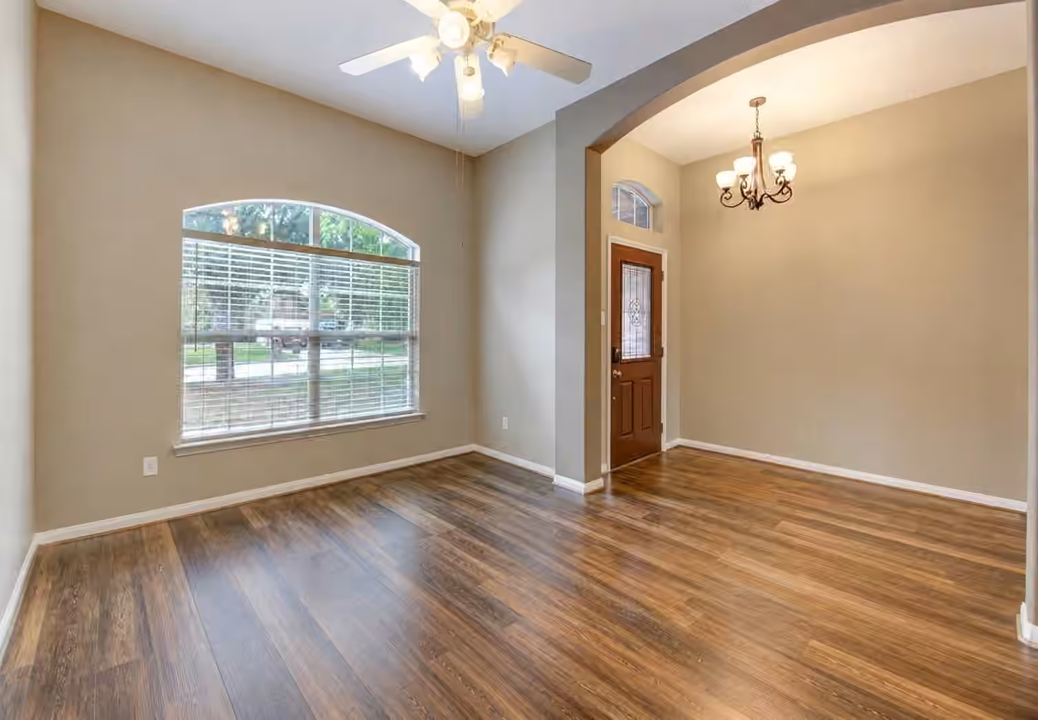 Photo 6 of 233 Lake Estates Drive, Montgomery, TX