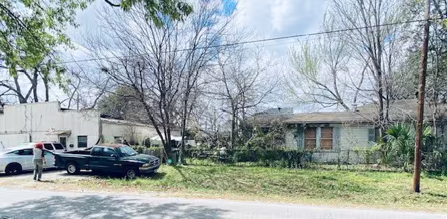 Photo 7 of 602 W 26th Street, Houston, TX
