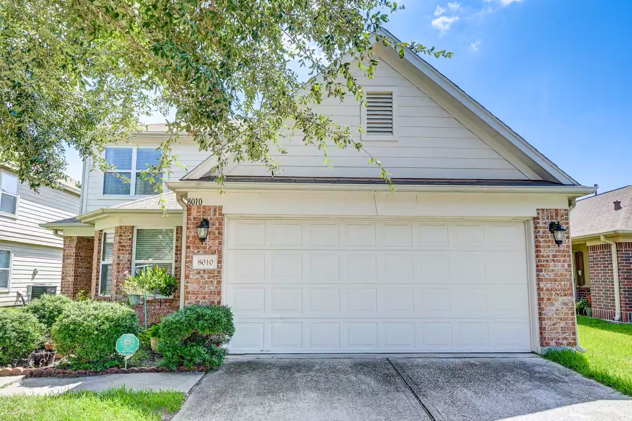 Photo 4 of 8010 Pickling Lane, Baytown, TX