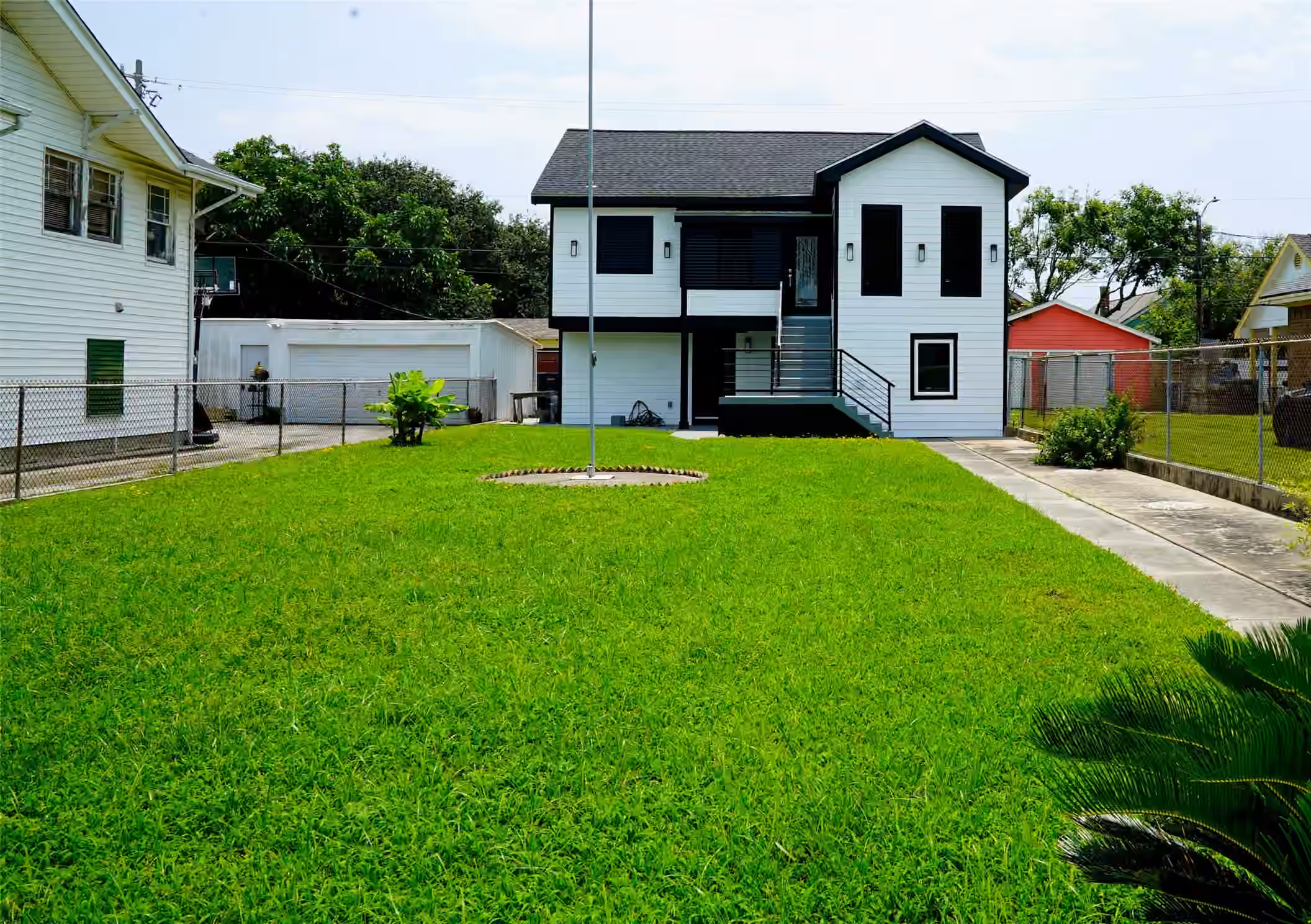 Photo 2 of 3411 Avenue R, Galveston, TX