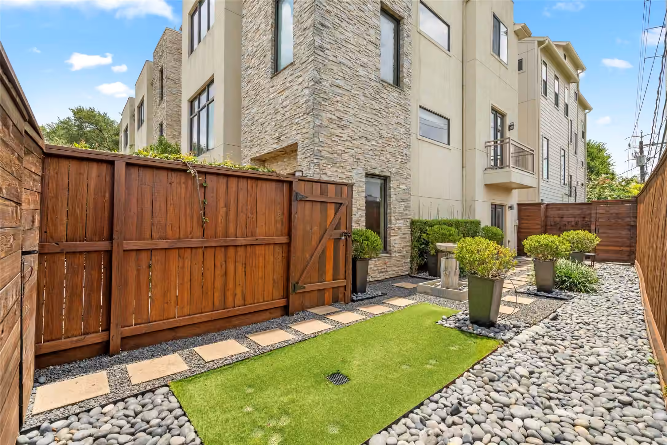 Photo 7 of 1110 Autrey Street A, Houston, TX