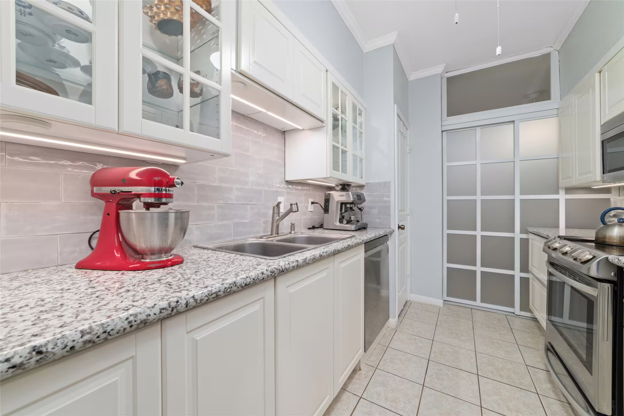Photo 5 of 2400 N Braeswood Boulevard 108, Houston, TX