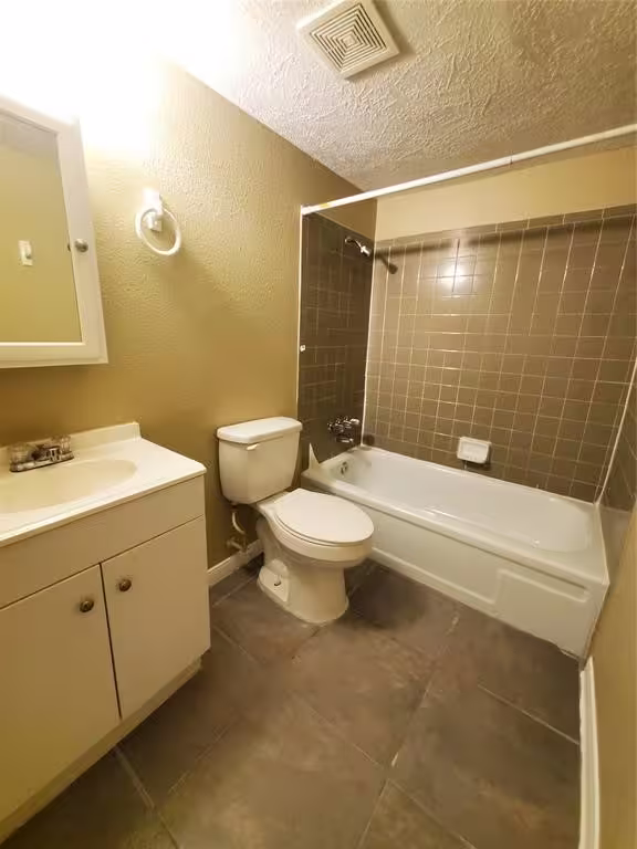 Photo 5 of 7400 Bissonnet Street 1623, Houston, TX