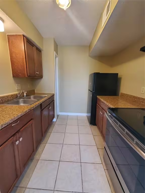 Photo 6 of 7400 Bissonnet Street 1623, Houston, TX