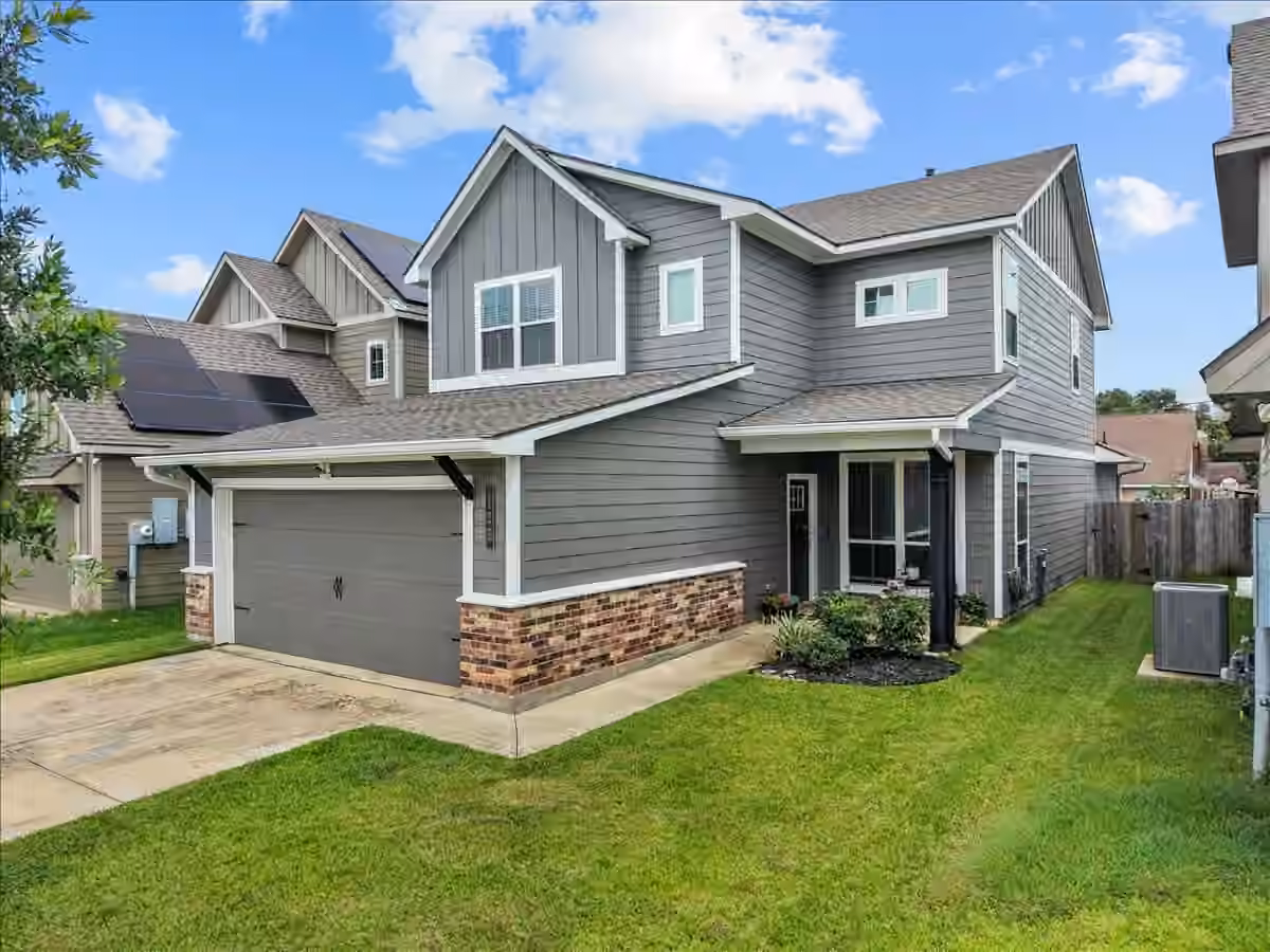 Photo of 125 Austin Road, Angleton, TX