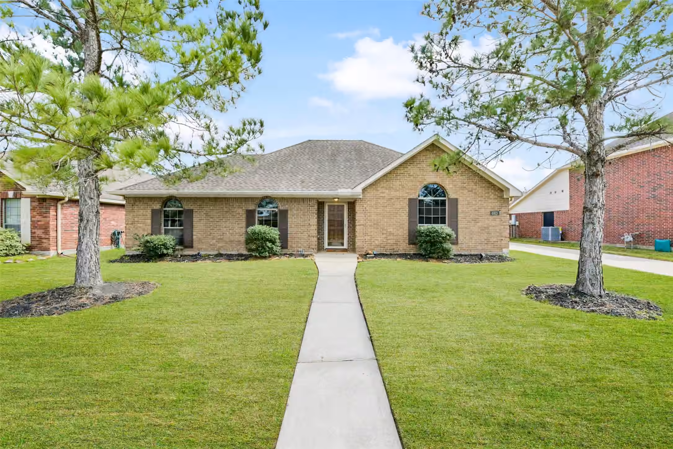 Photo of 6815 Amistad Court, Manvel, TX 77578
