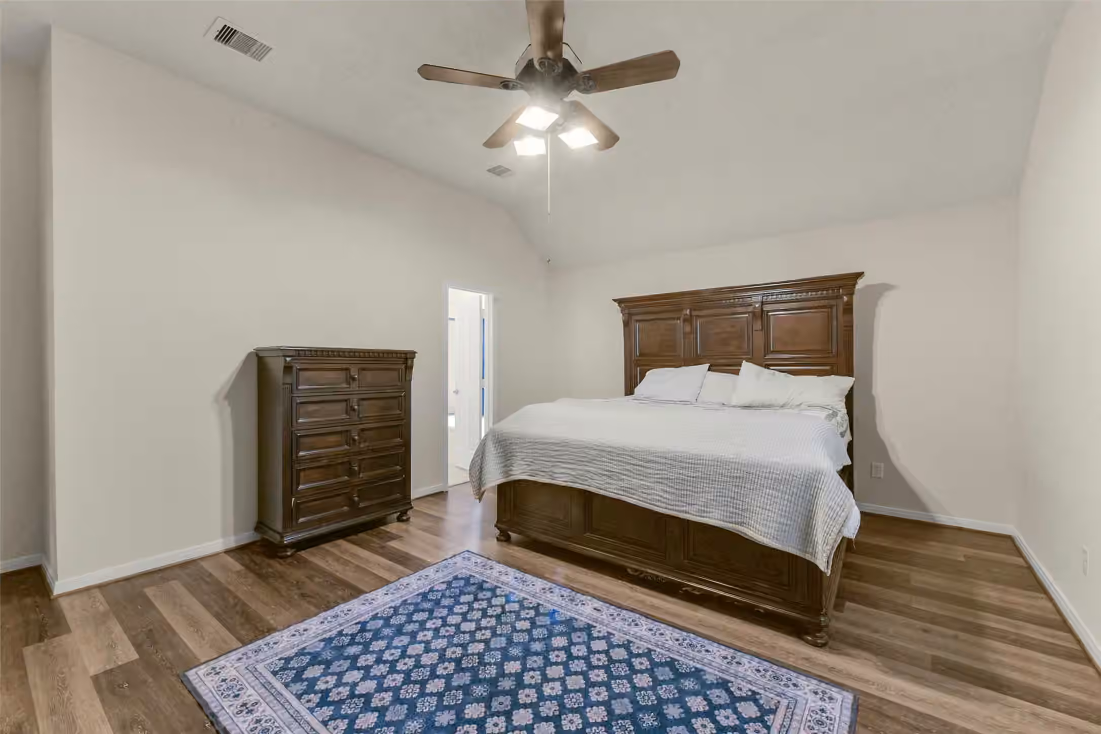 Photo 4 of 6815 Amistad Court, Manvel, TX