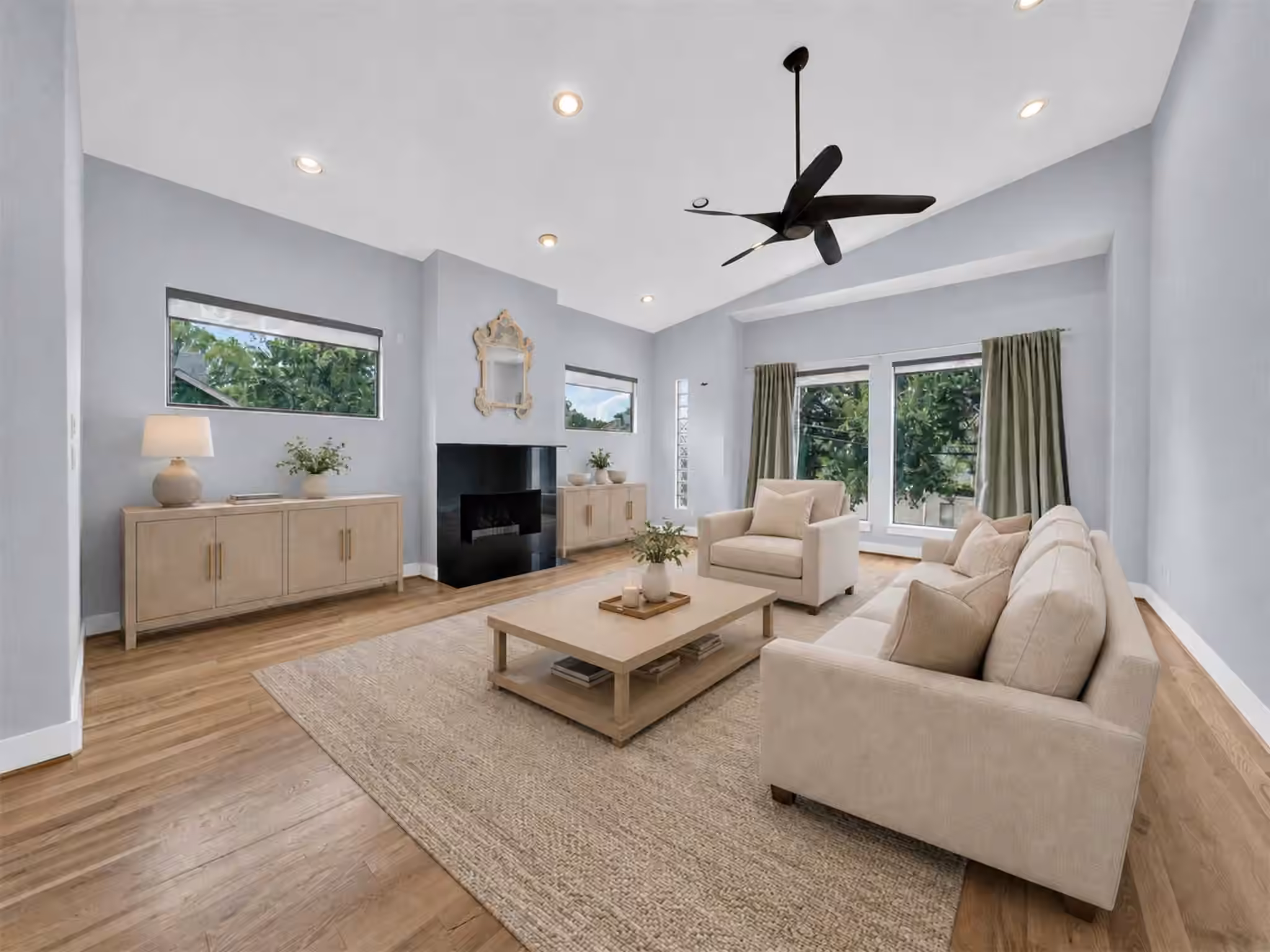 Photo 3 of 2315 Park Street, Houston, TX
