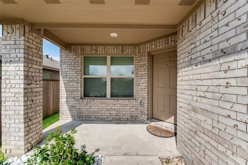 Photo 5 of 2741 Cadiz Bay Drive, Conroe, TX