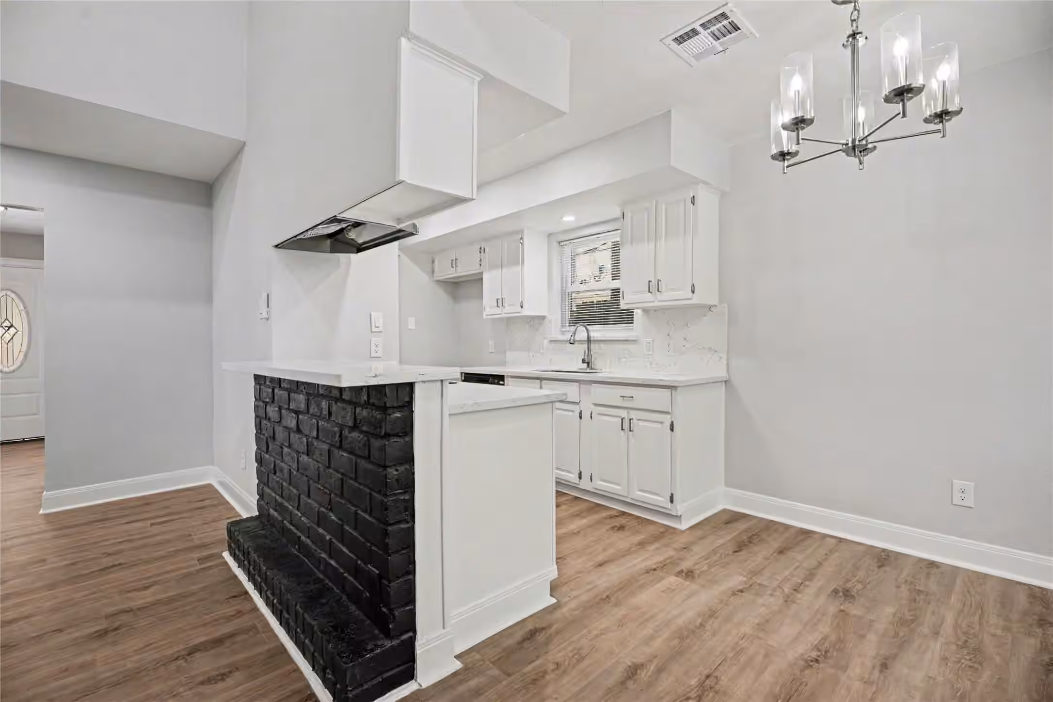 Photo 6 of 10802 Sagetrail Drive, Houston, TX