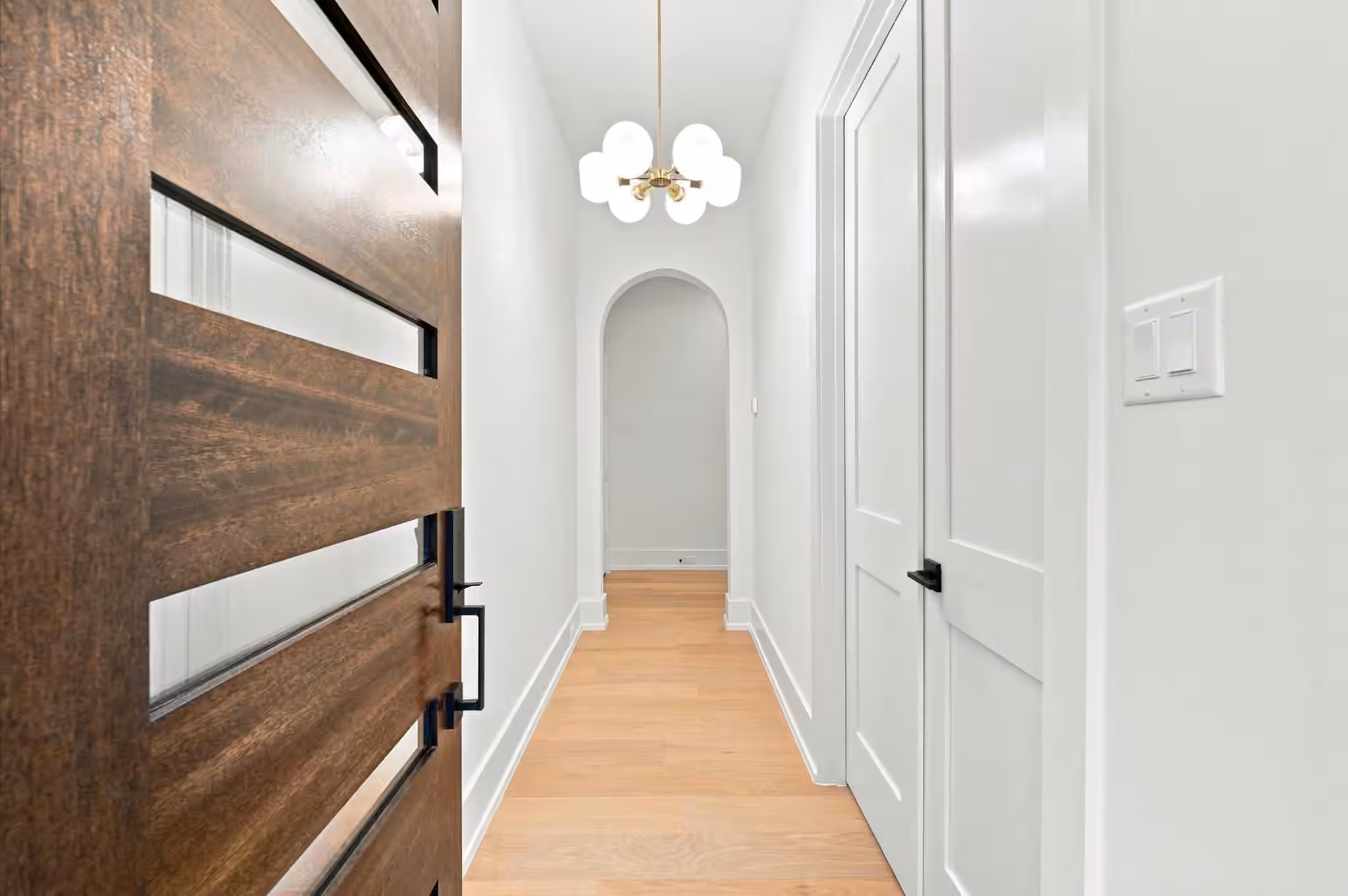 Photo 5 of 611 E 25th Street B, Houston, TX