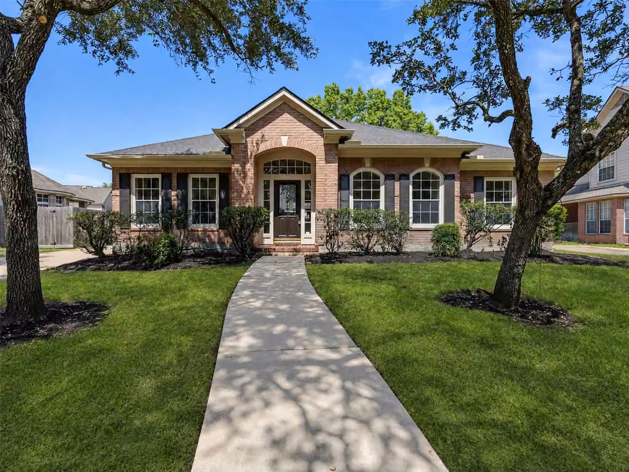 Photo of 3319 Almond Creek Drive, Houston, TX 77059