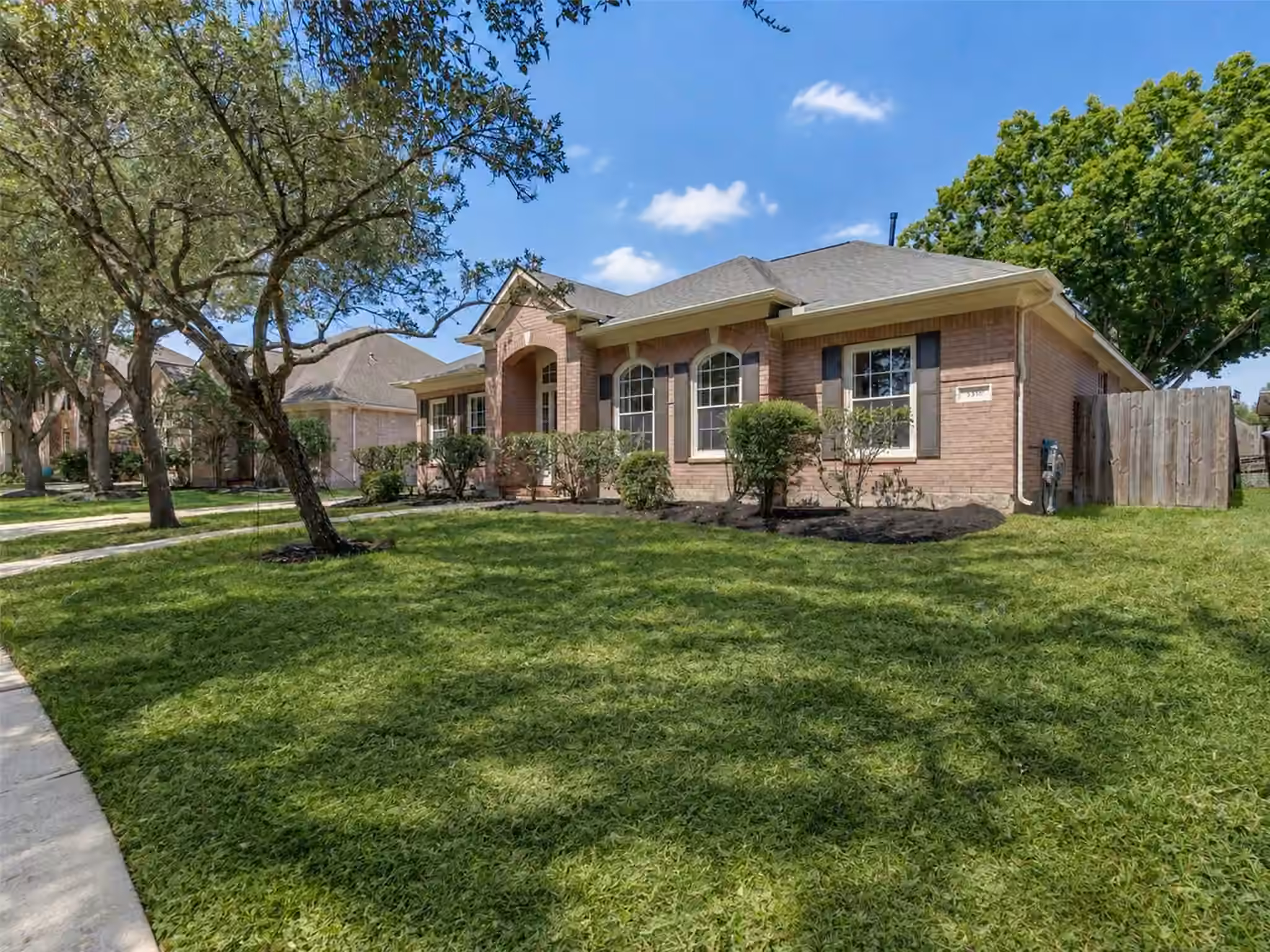 Photo 2 of 3319 Almond Creek Drive, Houston, TX