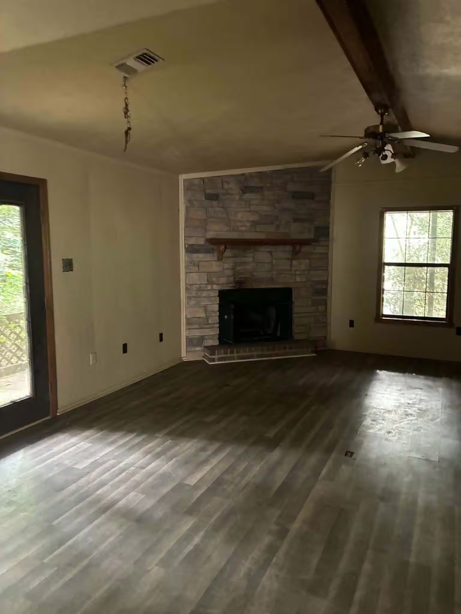 Photo 6 of 360 L R Outlaw Lane, Cleveland, TX