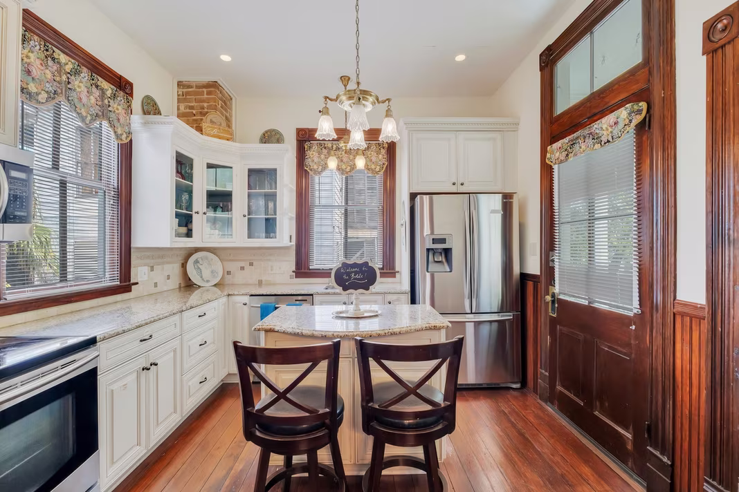 Photo 5 of 1724 S Ball Street, Galveston, TX