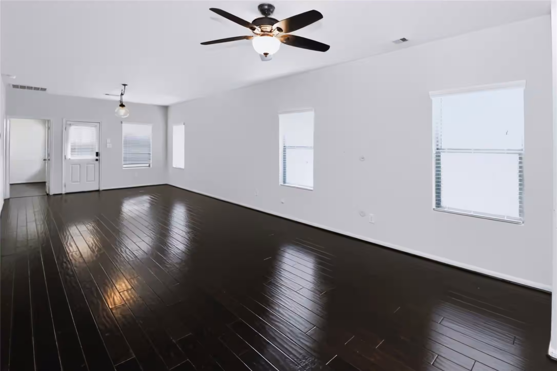Photo 6 of 4918 Vista Village Lane, Houston, TX