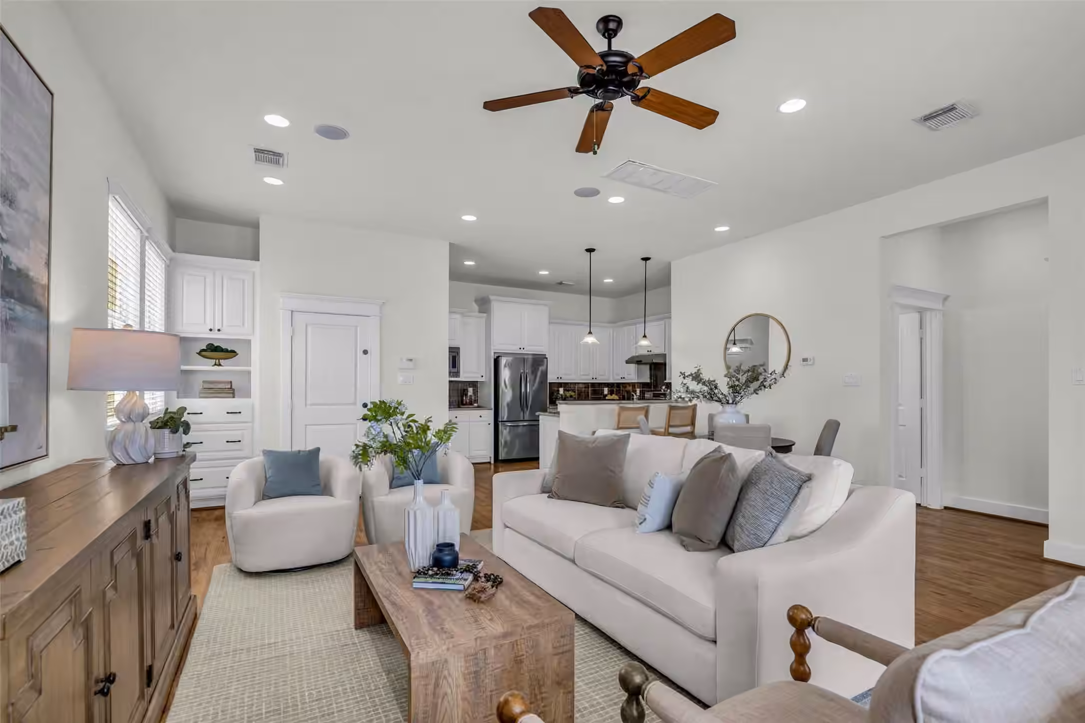 Photo 6 of 1122 W 18th Street, Houston, TX