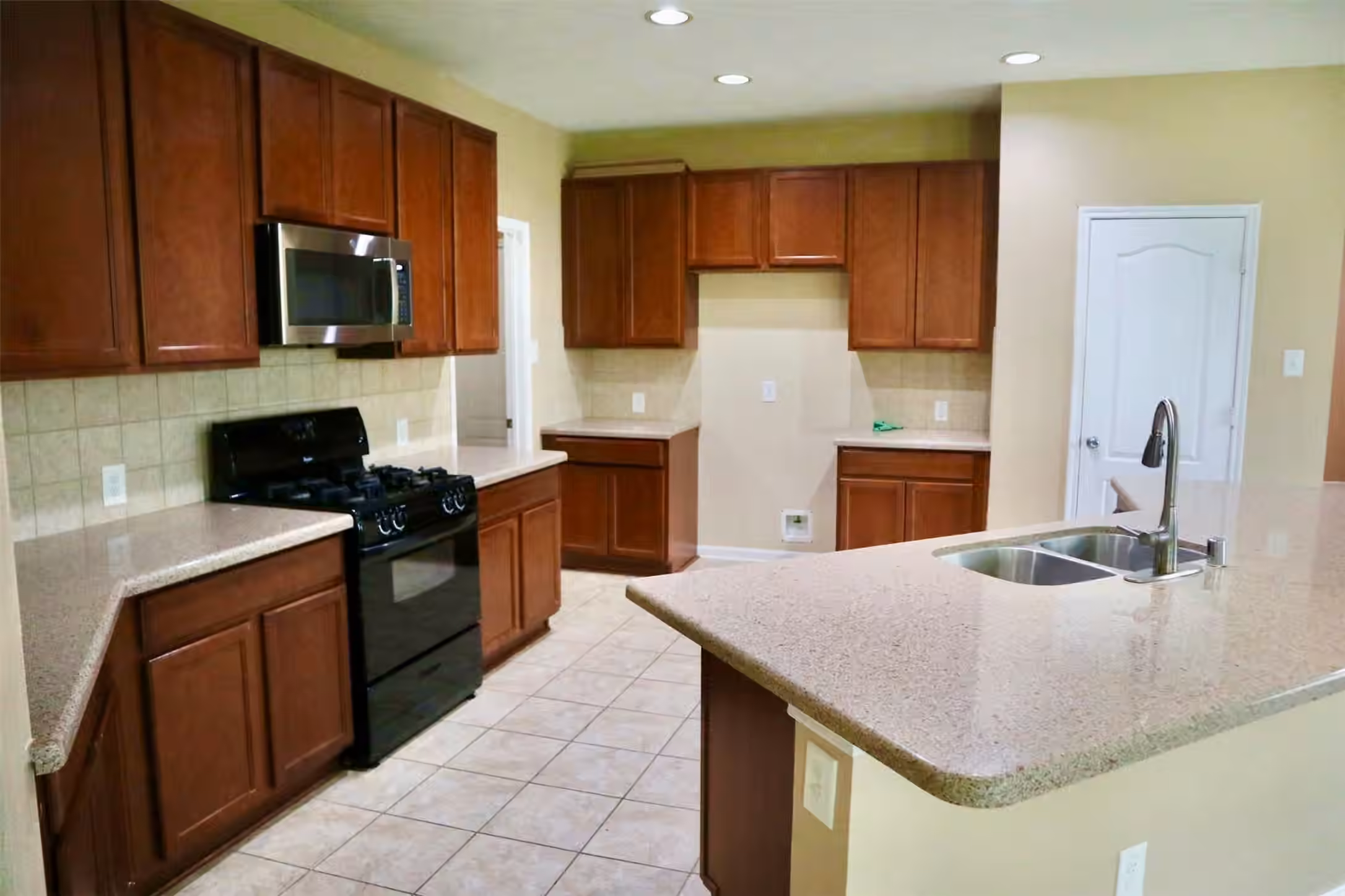 Photo 5 of 3410 Twin Meadow Lane, Katy, TX