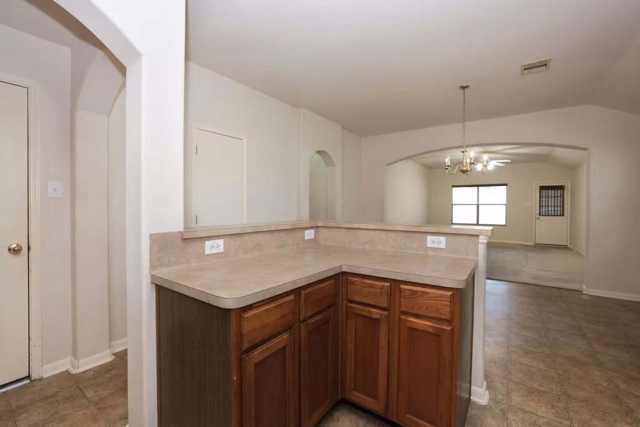 Photo 5 of 19114 Hemington Circle, Tomball, TX