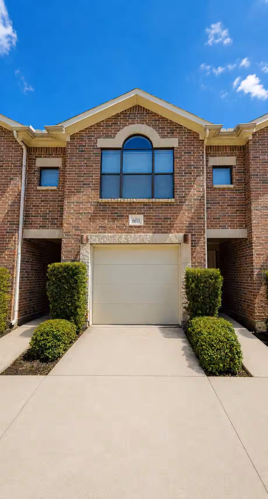 Photo 2 of 5941 South Loop E 603, Houston, TX