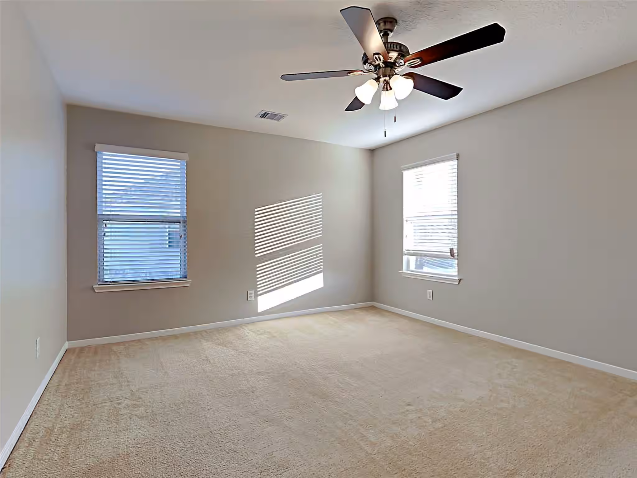 Photo 3 of 17814 Deep Shade Court, Humble, TX