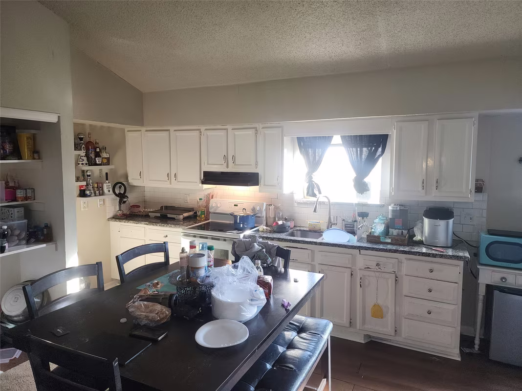 Photo 7 of 42 Country Oaks Street, Brazoria, TX