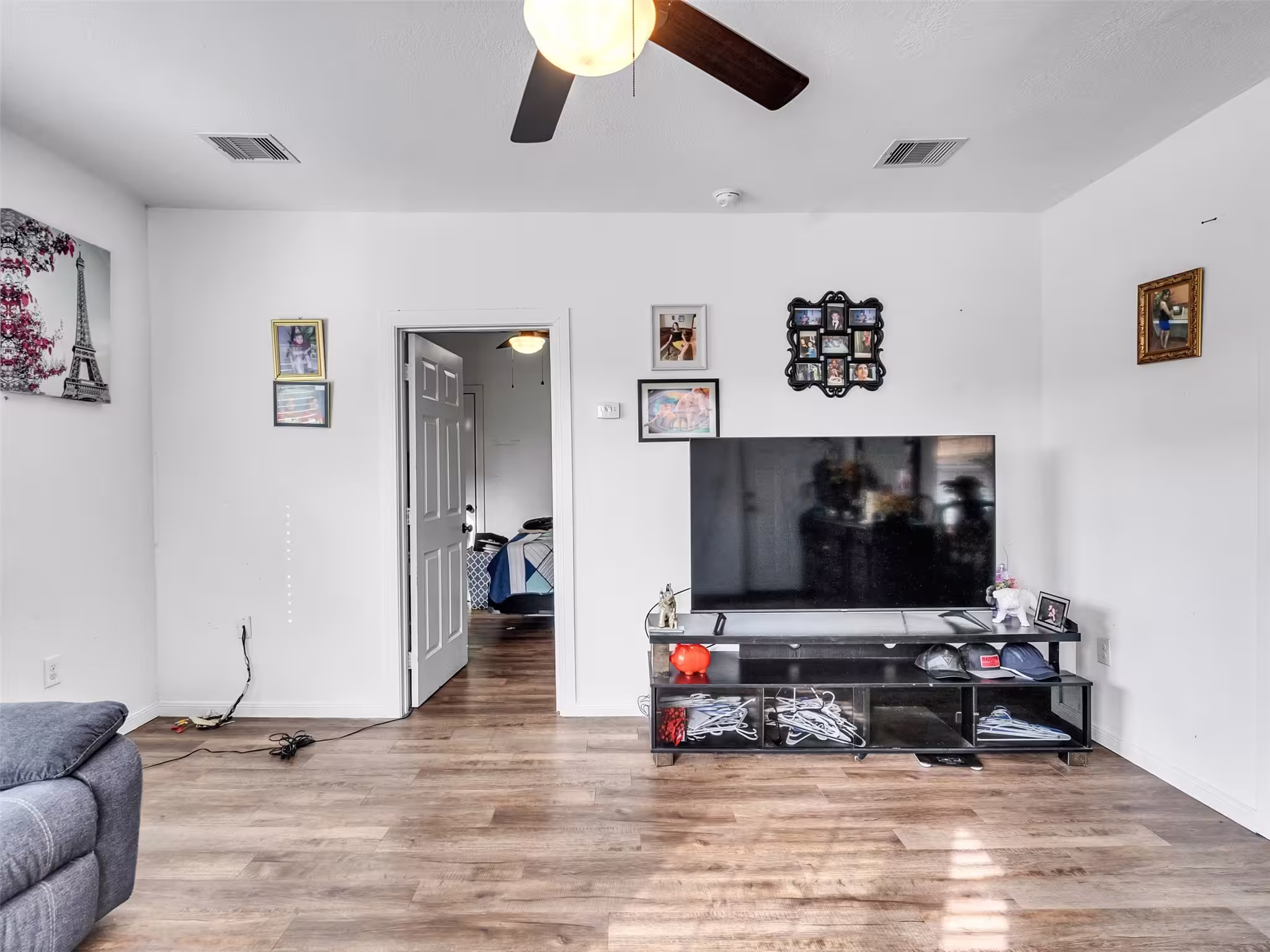 Photo 6 of 4101 Falls Street, Houston, TX