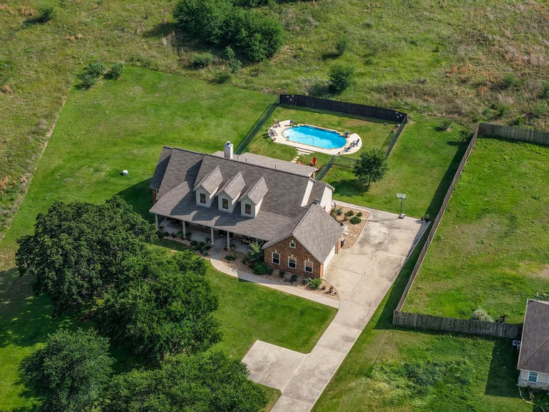 Photo 3 of 3145 Rolling Ridge Lane, Brenham, TX