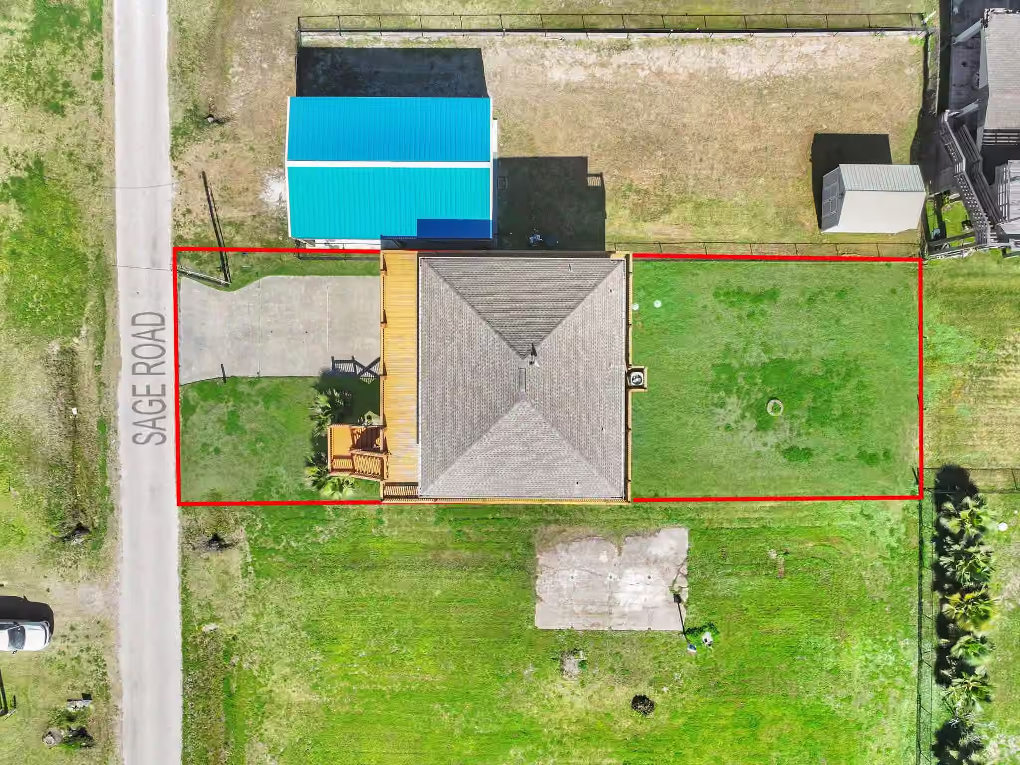 Photo 4 of 938 S Sage Road, Crystal Beach, TX