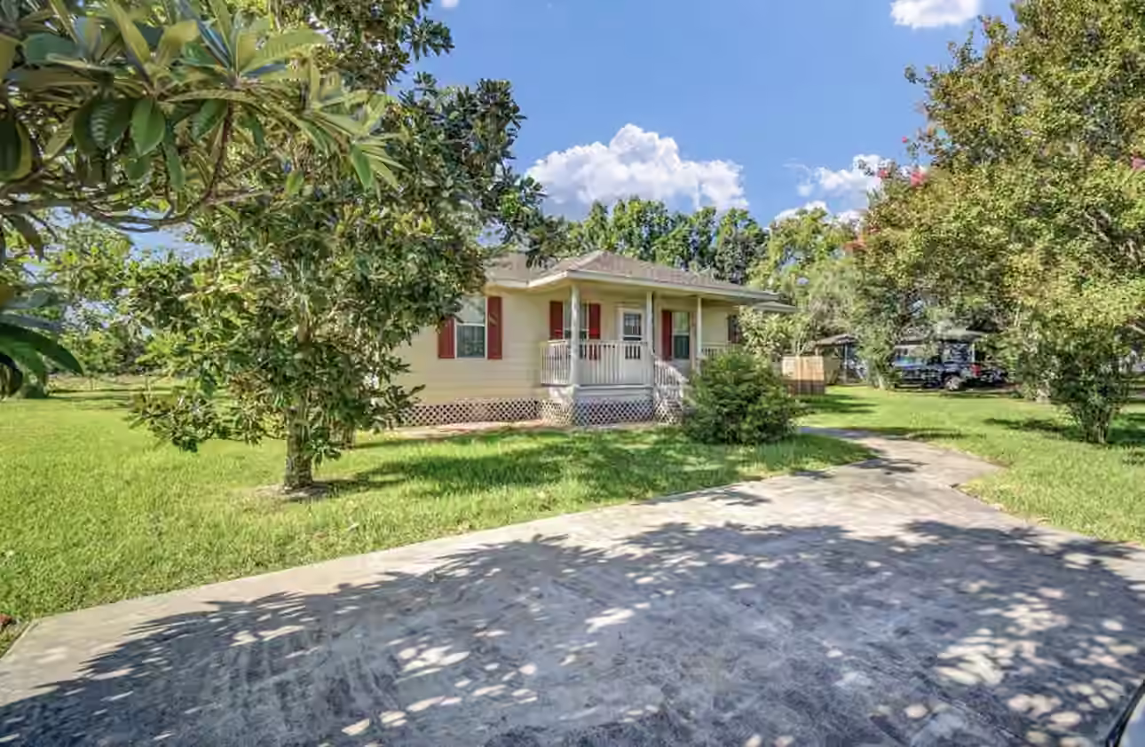 Photo of 123 Robinson Road, Oyster Creek, TX