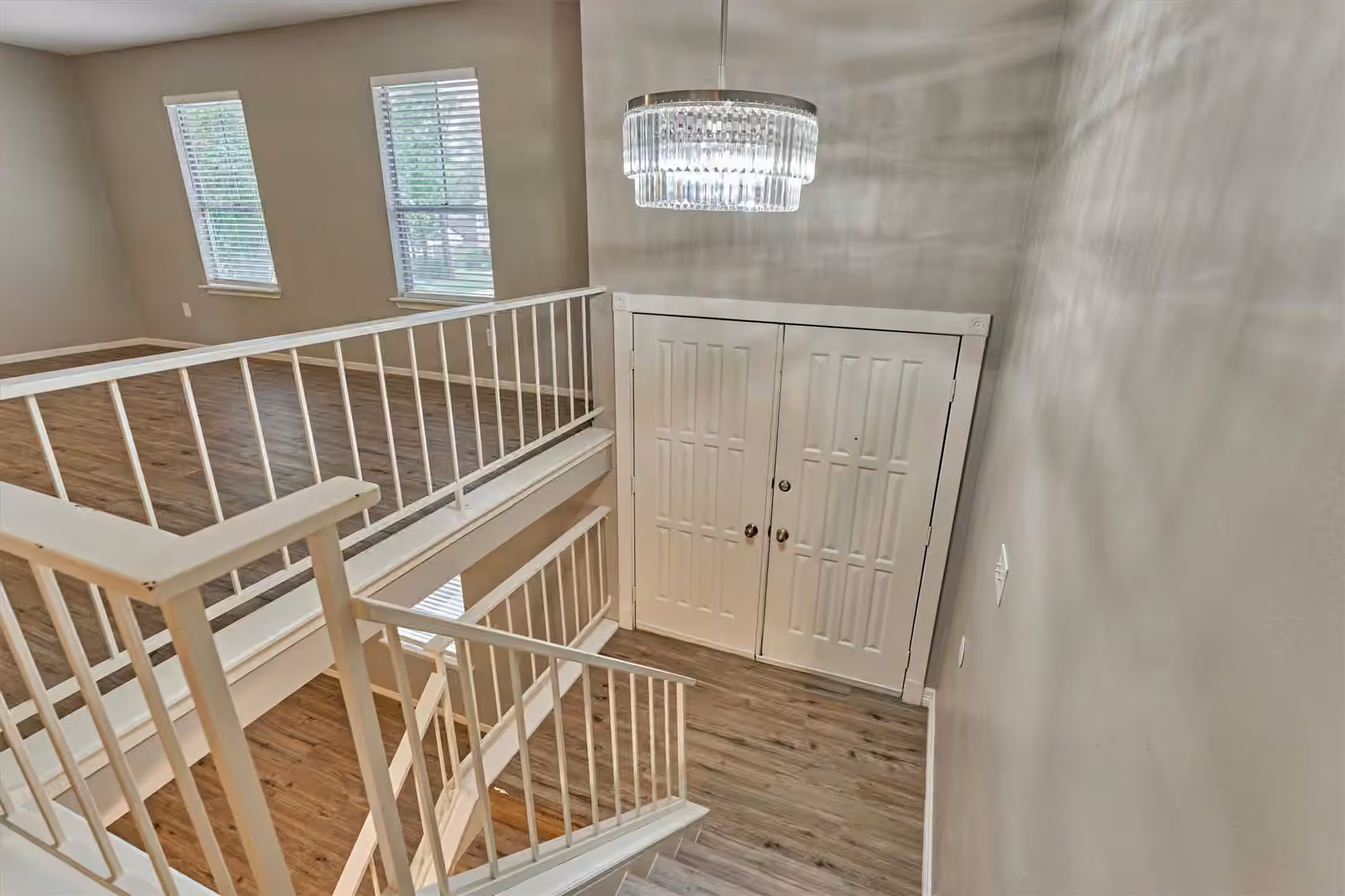 Photo 6 of 2051 Oak Shores Drive, Kingwood, TX