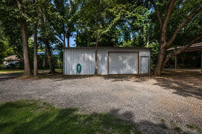 Photo 3 of 112 Lone Pine Drive, Huffman, TX