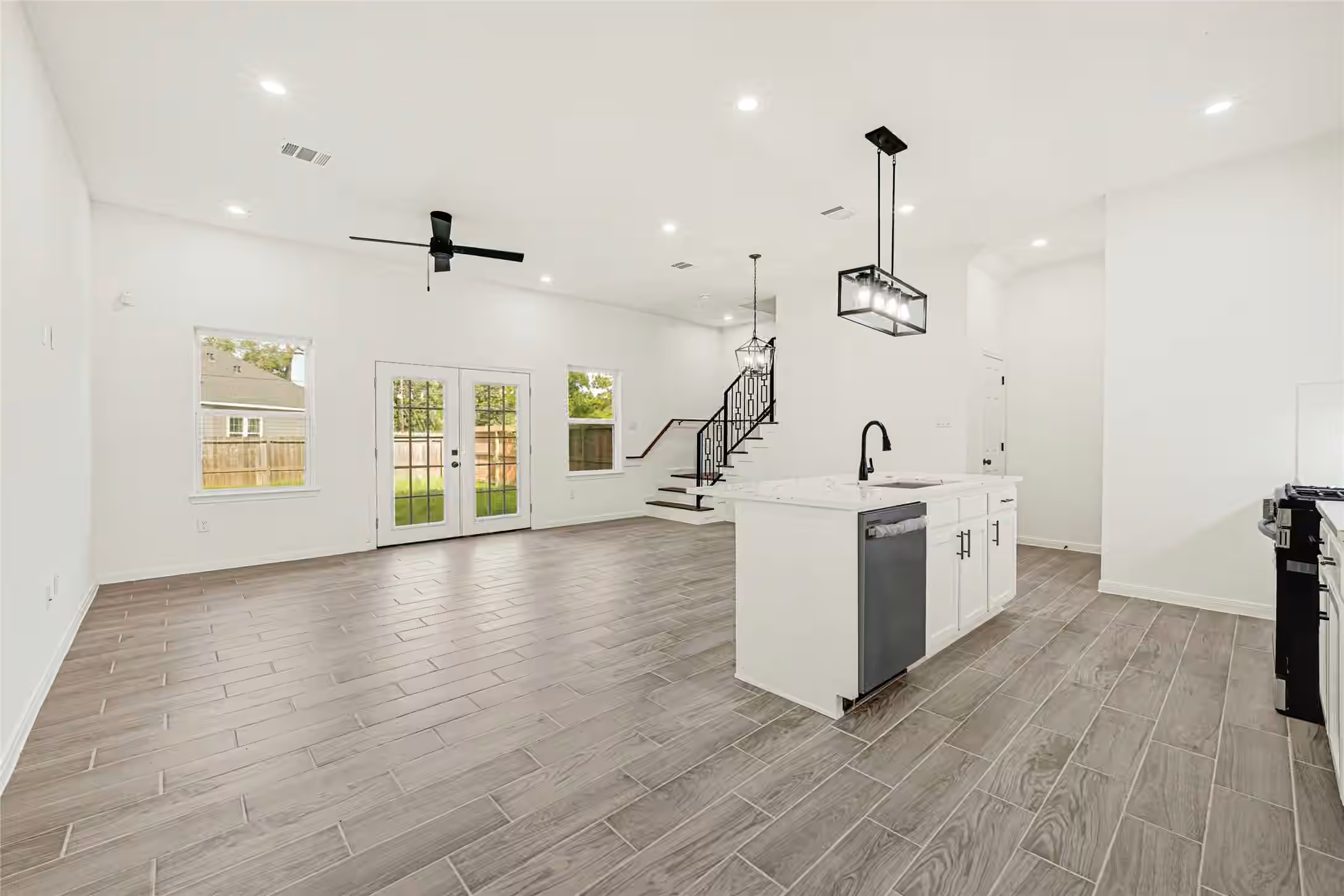 Photo 4 of 9212 Arvin Street, Houston, TX