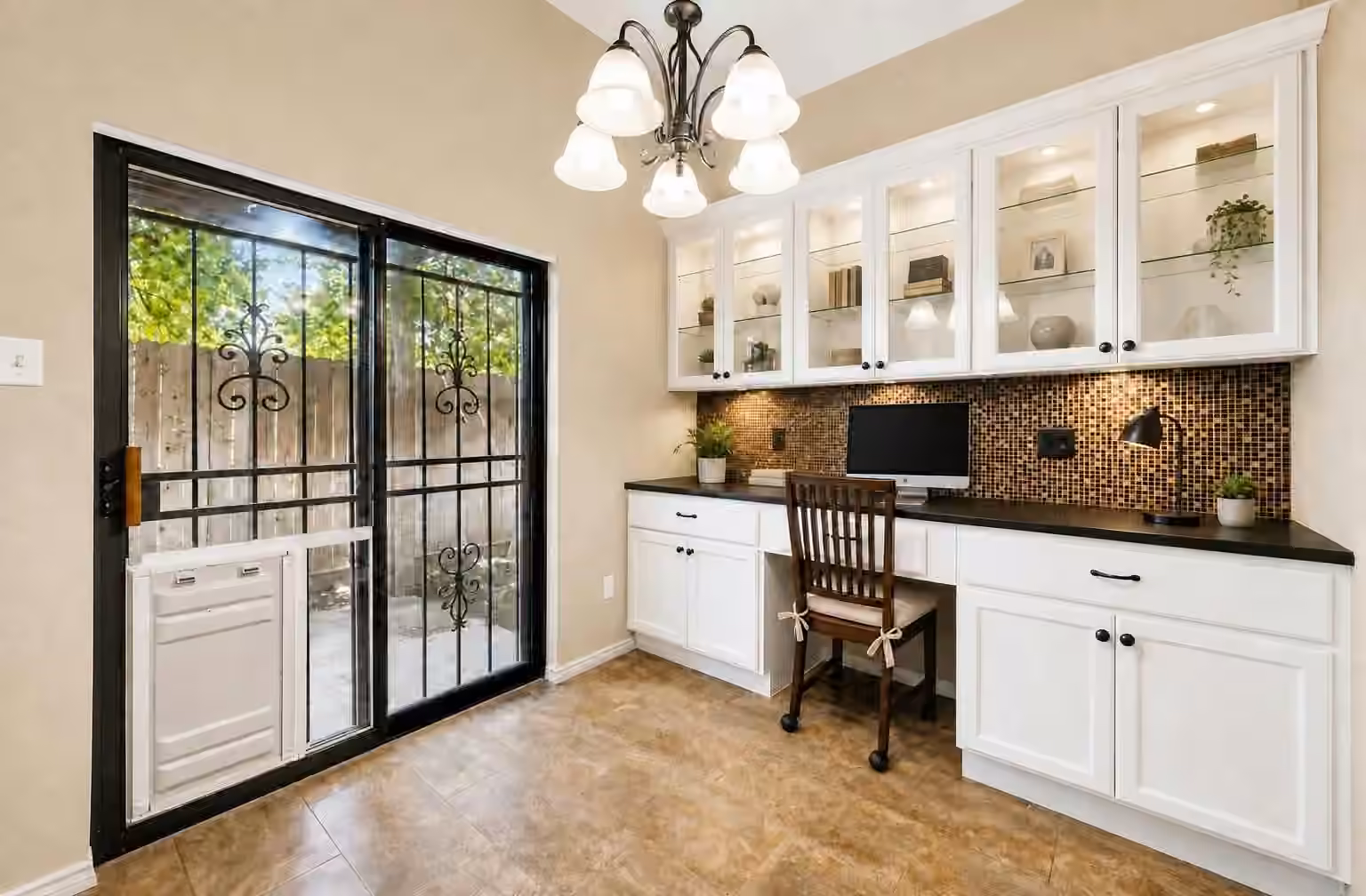 Photo 6 of 13882 Hollowgreen Drive 810, Houston, TX