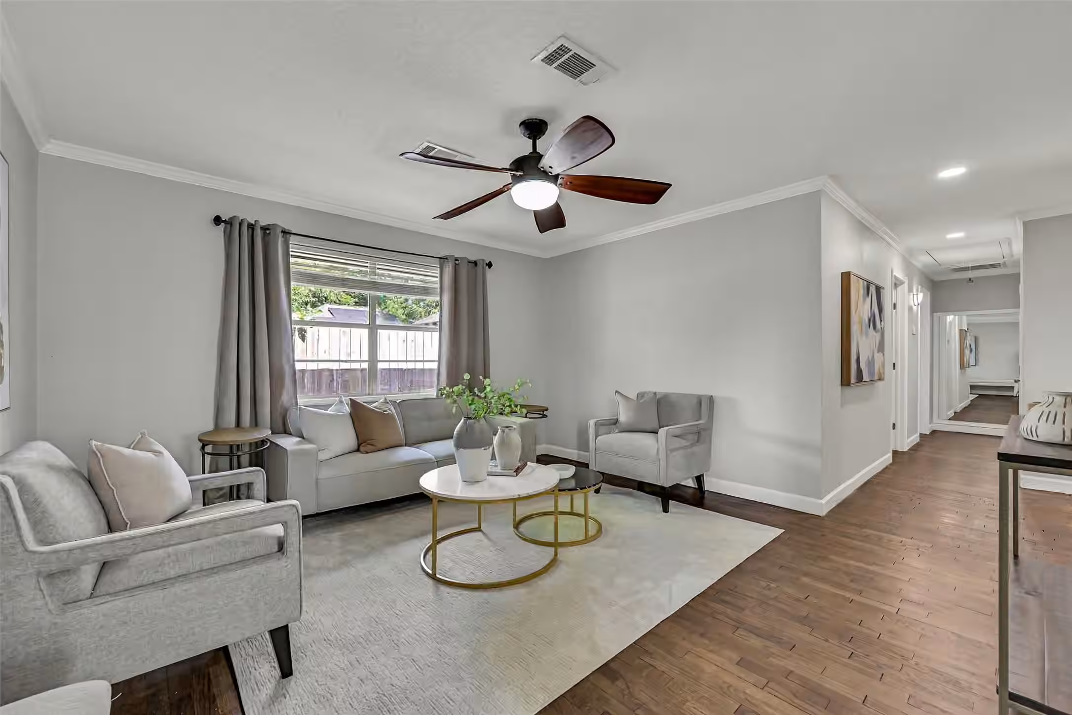 Photo 2 of 115 S 8th Street, Alvin, TX