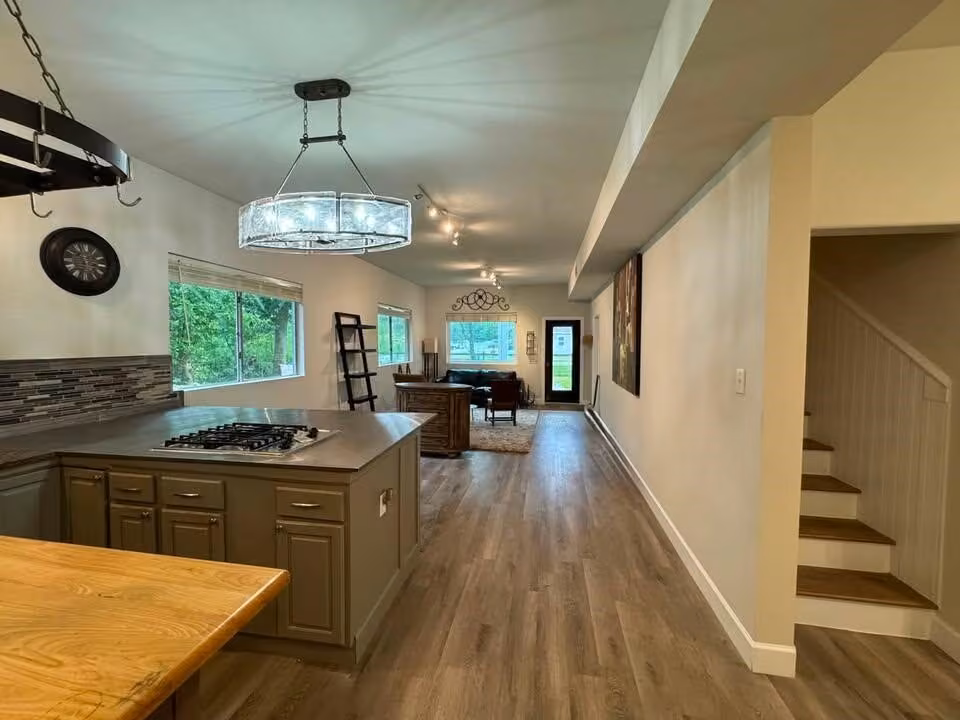 Photo 4 of 8105 Parker Road, Houston, TX
