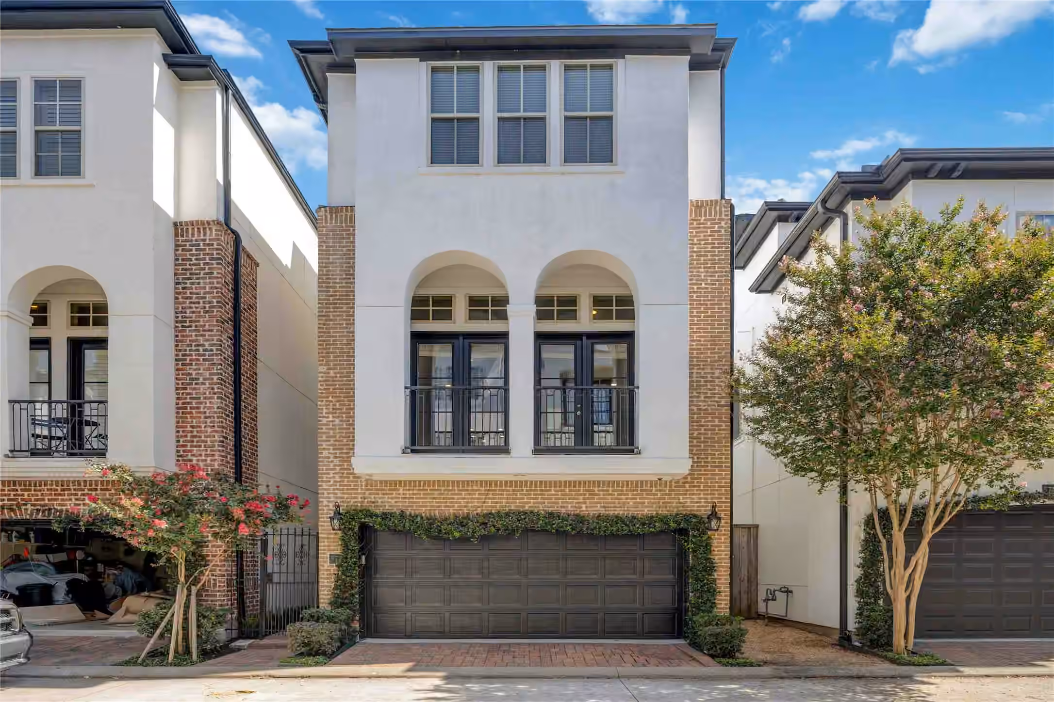 Photo of 5723 Arabelle Lake, Houston, TX 77007