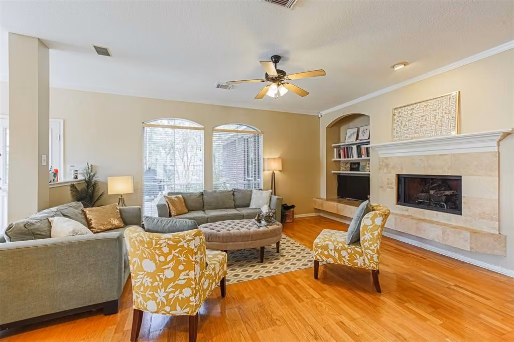 Photo 5 of 903 Chinni Court, Houston, TX